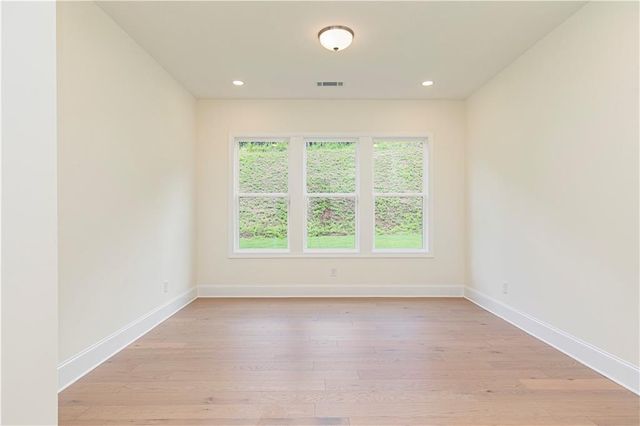 1177 Ridgeview Road, Woodstock, GA 30188