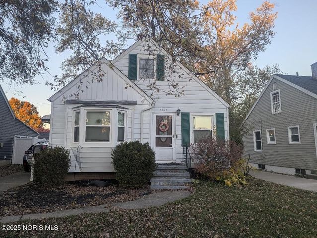 3205 Penrose Avenue, Toledo, OH 43614