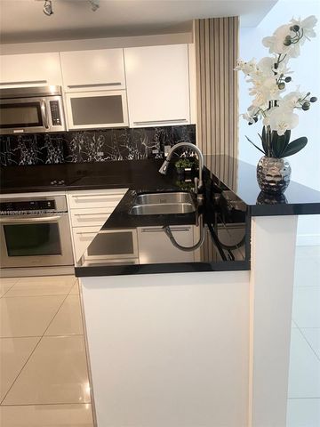 244 Biscayne Blvd 1605, Miami, FL 33132