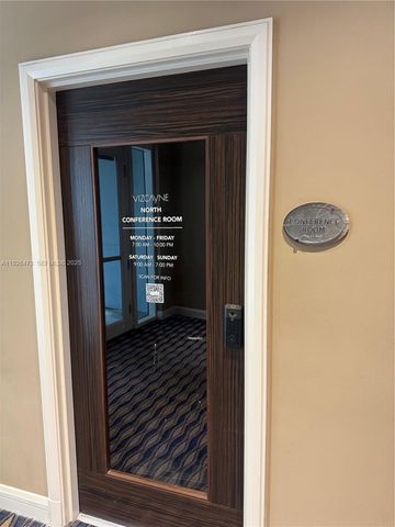 244 Biscayne Blvd 1605, Miami, FL 33132