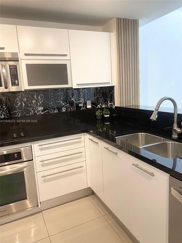 244 Biscayne Blvd 1605, Miami, FL 33132