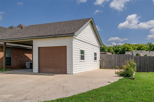 102 Beau Bridge Circle, Bossier City, LA 71112