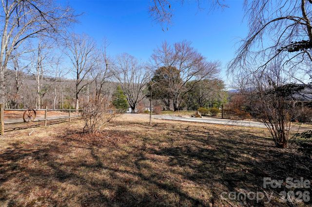 546 Old Haw Creek Road, Asheville, NC 28803