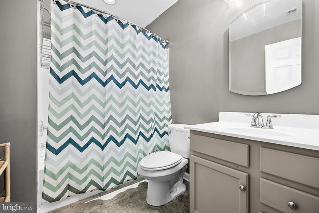 129 HELEN DR, Cinnaminson, NJ 08077