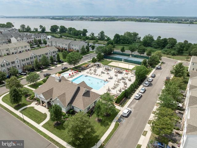 129 HELEN DR, Cinnaminson, NJ 08077