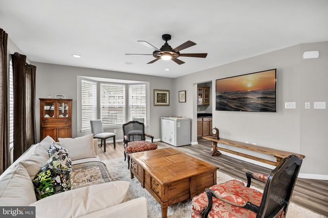 129 HELEN DR, Cinnaminson, NJ 08077