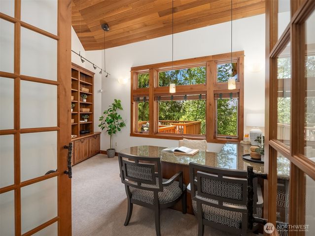16700 Saybrook Drive NE, Woodinville, WA 98077
