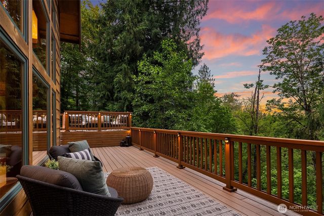 16700 Saybrook Drive NE, Woodinville, WA 98077