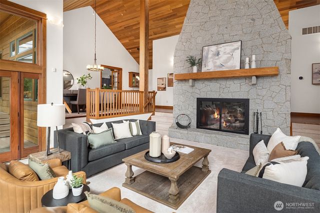 16700 Saybrook Drive NE, Woodinville, WA 98077