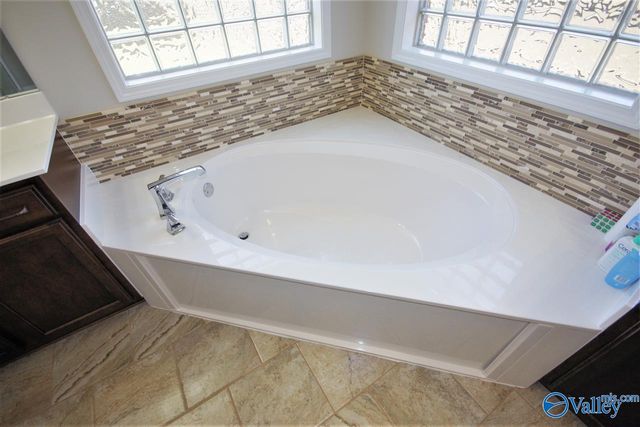 196 Fernbridge Boulevard, Madison, AL 35758