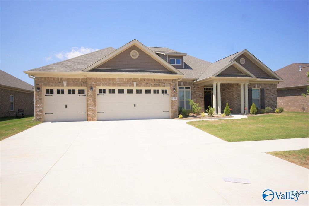 196 Fernbridge Boulevard, Madison, AL 35758