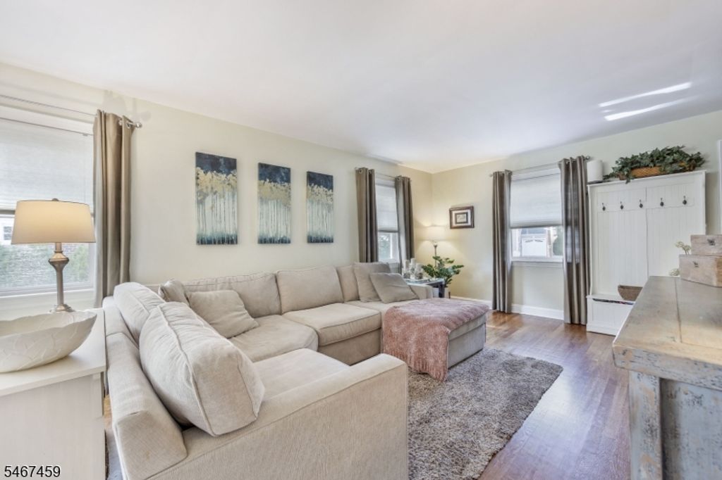 124 Rhoda Ave, Nutley Twp., NJ 07110 — photo 3