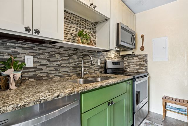 5757 Martel Avenue A11, Dallas, TX 75206