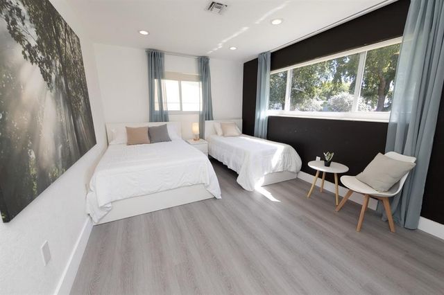 475 NE 142nd St, North Miami, FL 33161