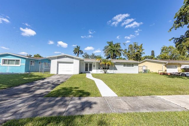475 NE 142nd St, North Miami, FL 33161