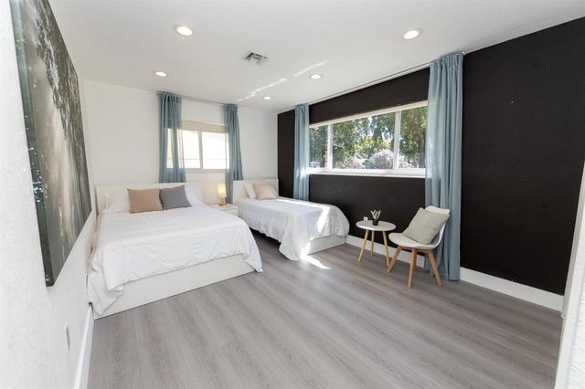 475 NE 142nd St, North Miami, FL 33161