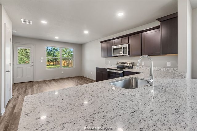 1634 Lucky Street, Bryan, TX 77803