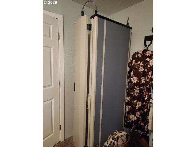 795 E St, Riddle, OR 97469
