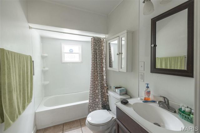 16761 State Route B, St James, MO 65559