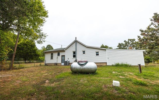 16761 State Route B, St James, MO 65559