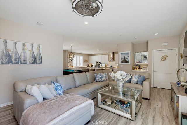 108 Tribeca, Irvine, CA 92612
