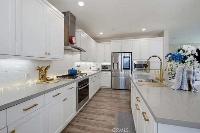 108 Tribeca, Irvine, CA 92612