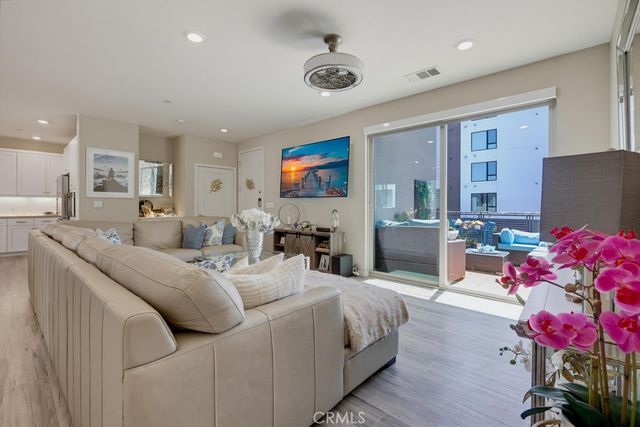 108 Tribeca, Irvine, CA 92612