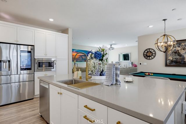 108 Tribeca, Irvine, CA 92612
