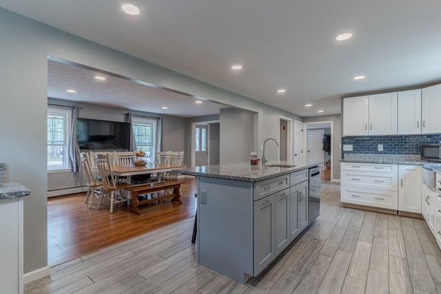 71 Keay Road, Berwick, ME 03901