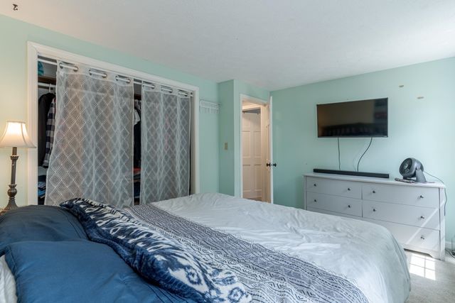 71 Keay Road, Berwick, ME 03901
