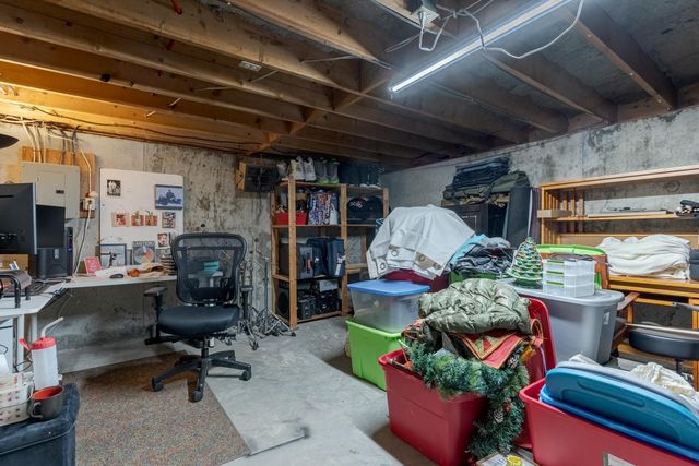 71 Keay Road, Berwick, ME 03901