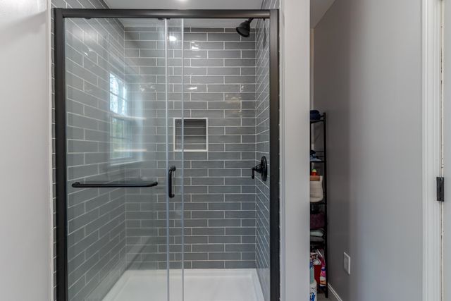 71 Keay Road, Berwick, ME 03901