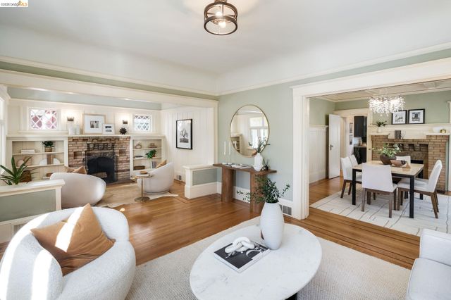 5466 Shafter Ave, Oakland, CA 94618