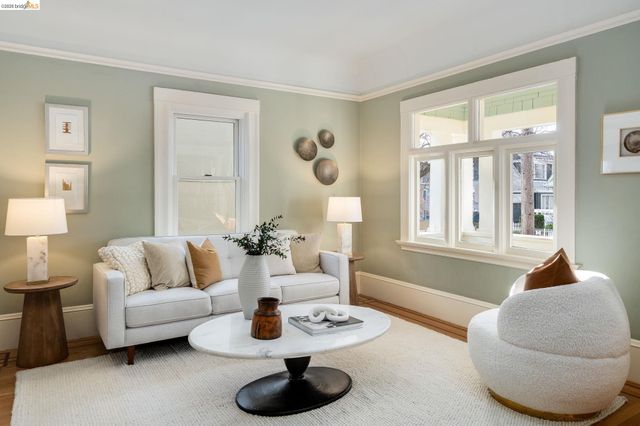 5466 Shafter Ave, Oakland, CA 94618