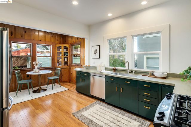 5466 Shafter Ave, Oakland, CA 94618