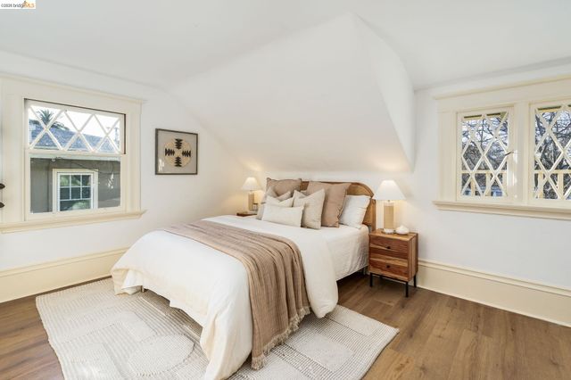 5466 Shafter Ave, Oakland, CA 94618