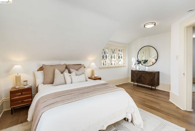 5466 Shafter Ave, Oakland, CA 94618