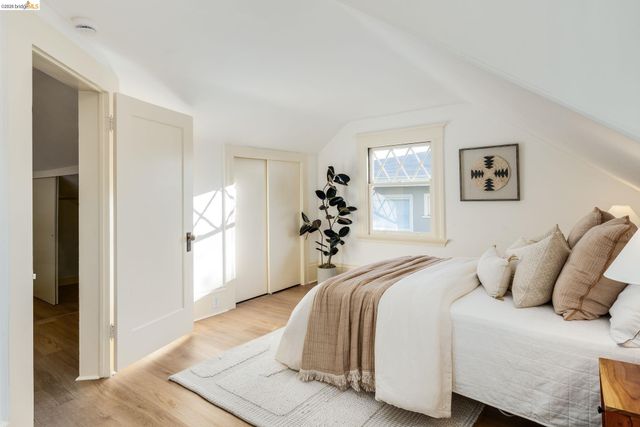 5466 Shafter Ave, Oakland, CA 94618