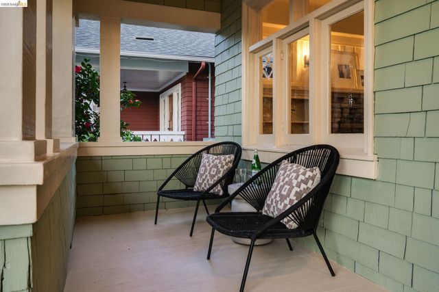 5466 Shafter Ave, Oakland, CA 94618