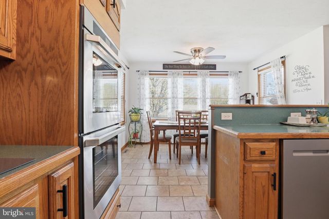117 WHEATON DR, Littlestown, PA 17340