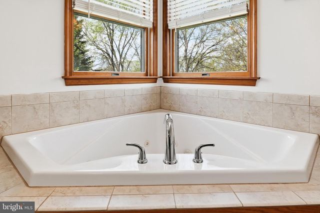 117 WHEATON DR, Littlestown, PA 17340