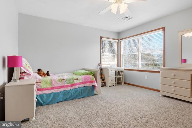 117 WHEATON DR, Littlestown, PA 17340