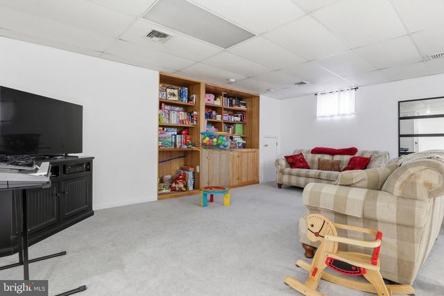 117 WHEATON DR, Littlestown, PA 17340