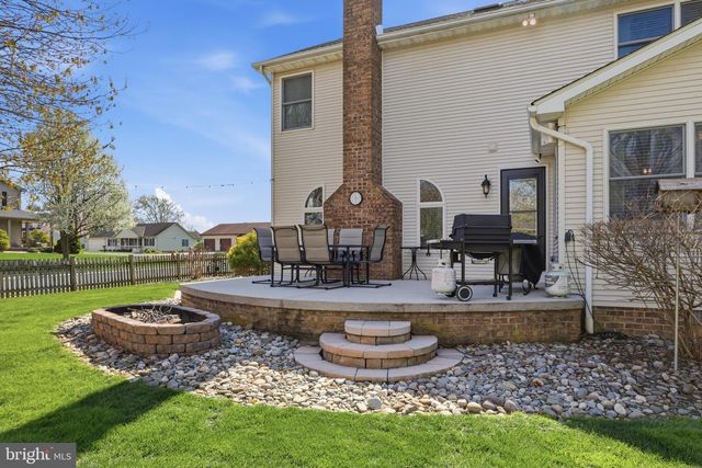 117 WHEATON DR, Littlestown, PA 17340