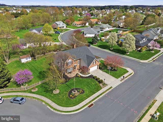 117 WHEATON DR, Littlestown, PA 17340