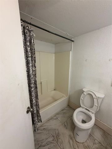 4111 De Lee Street, Dallas, TX 75227