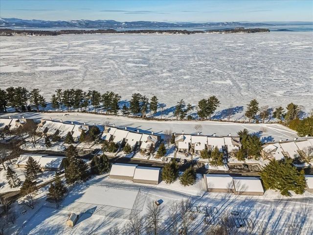 102 South Beach Road, South Burlington, VT 05403