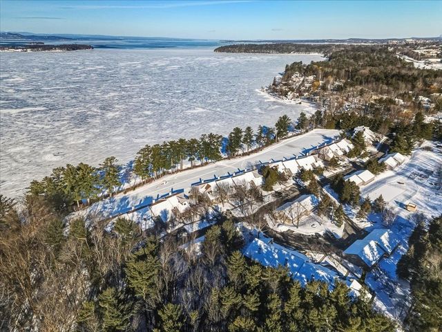 102 South Beach Road, South Burlington, VT 05403