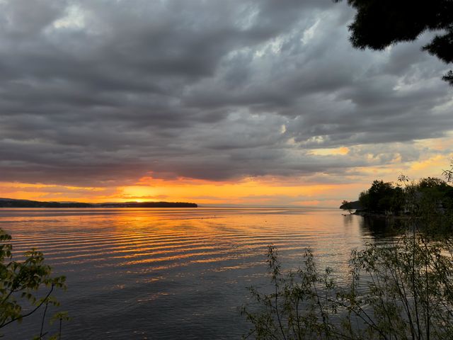 102 South Beach Road, South Burlington, VT 05403