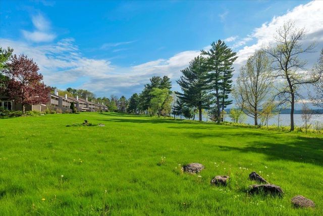 102 South Beach Road, South Burlington, VT 05403